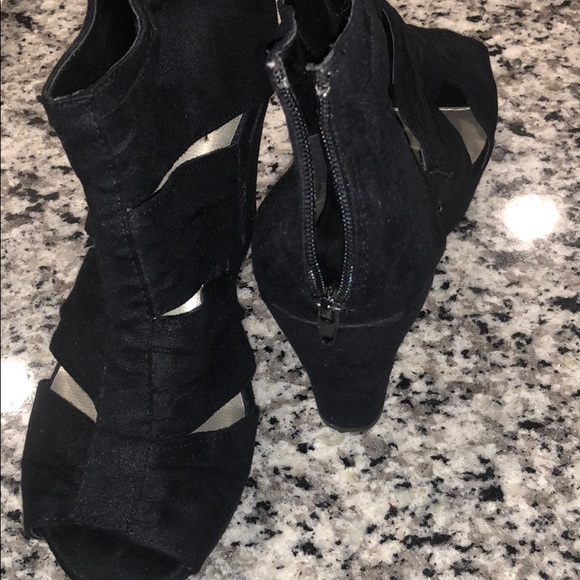 Black wedge booties - Picture 4 of 4
